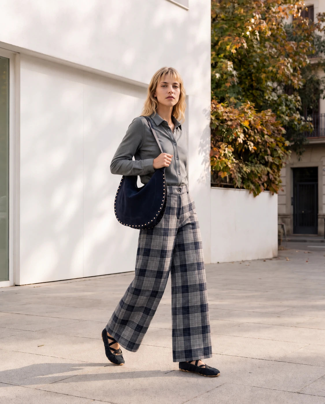 Pantalón de cuadros jacquard azul y gris, pernera ancha, caída larga a tobillo