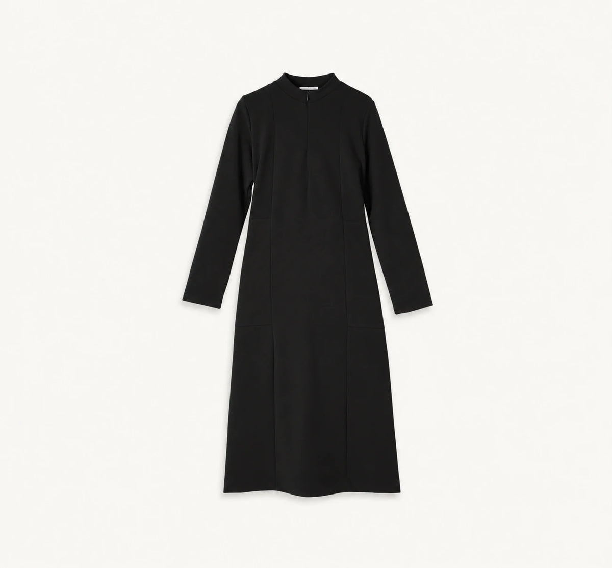 Vestido negro de cuello redondo, manga larga y botones frontales, corte midi