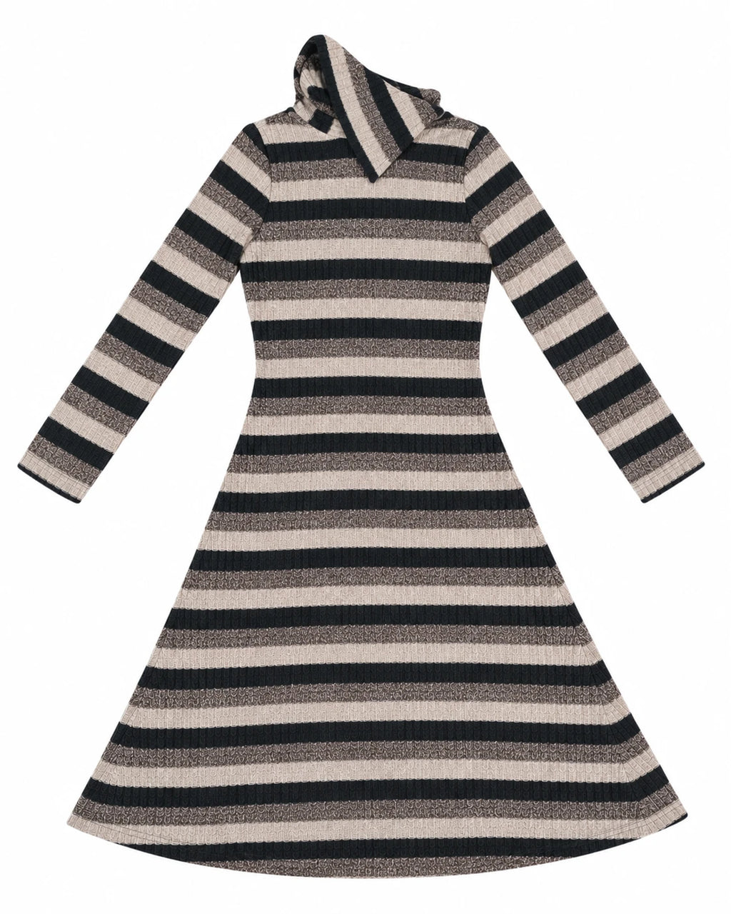 Vestido midi de rayas beige y negro, cuello alto y mangas largas.