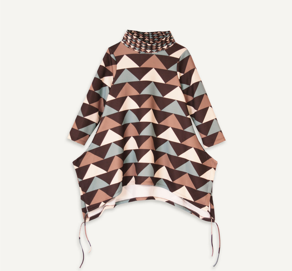 flecha top mercedes agua